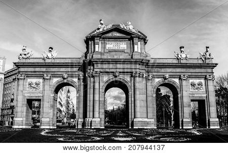 Puerta de Alcalà in black and white, Madrid, Spain, 13/03/2016