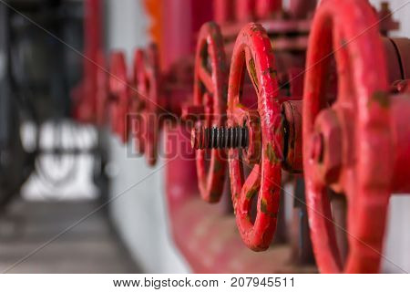 Locking the valve of the fire system at the refinery