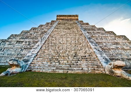 Chichen Itza, Mexico - November 15, 2010. Archaelogical Area Of Famous Mexican Mayan Pyramid Chichen