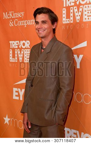 NEW YORK - JUN 17: Antoni Porowski attends the 2019 TrevorLIVE New York Gala at Cipriani Wall Street on June 17, 2019 in New York City. 