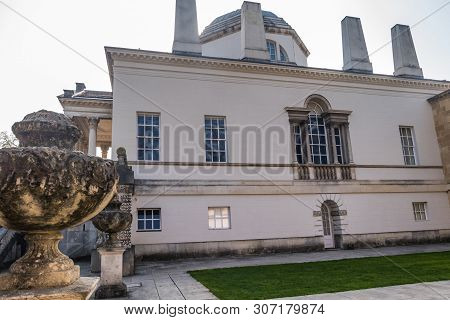 London, Uk - Mar 31, 2019 : By The Side Of Chiswick House On West London, Uk. Chiswick House Is A Ma