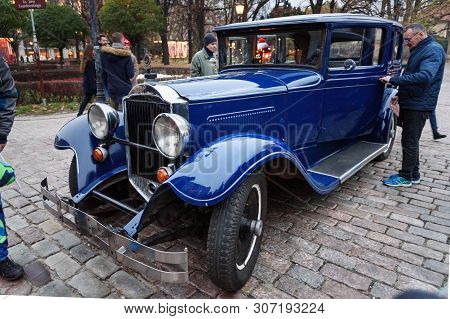 Warsaw, Poland - November 11, 2018: Vintage Car 1929 Packard 645 Deluxe Eight On The Street In Indep