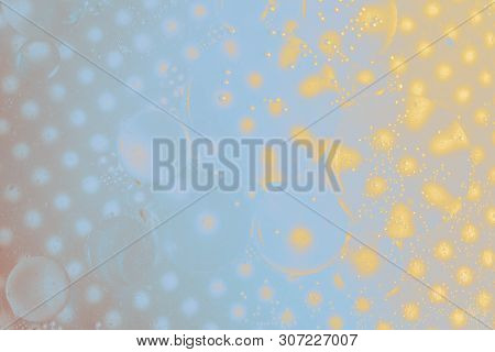 Oil Bubbles Inside Water Base Form Patterns