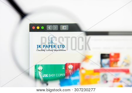 New York, New York State, Usa - 19 June 2019: Illustrative Editorial Of Jk Paper Website Homepage. J