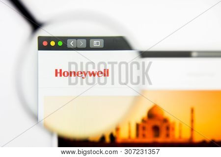 New York, New York State, Usa - 19 June 2019: Illustrative Editorial Of Honeywell Automation India W