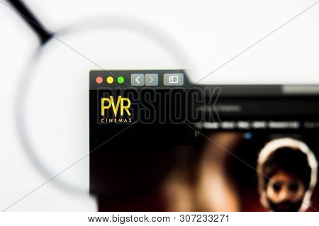 New York, New York State, Usa - 19 June 2019: Illustrative Editorial Of Pvr Website Homepage. Pvr Lo