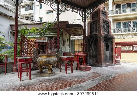 Kuala Lumpur, Malaysia. January 2019.   The Courtyard Of Sin Sze Si Ya Taoist Temple