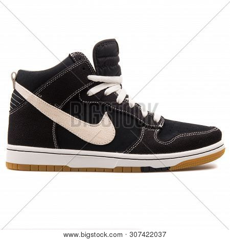 Vienna, Austria - August 25, 2017: Nike Dunk Cmft Black And White Sneaker On White Background.