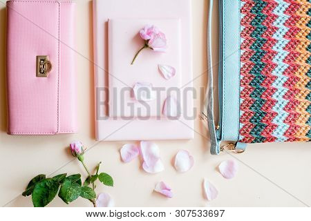 Fashion Lady Accessories Set. Falt Lay. Stylish Handbag. Make-up Brushes. Summer Sunglasses. Jewelry