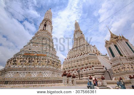 Arunratchawararam Temple is an important and ancient temple in Thailand.