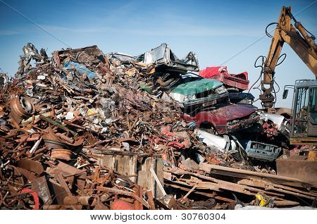 Vas fémhulladék tömörített a újra feldolgoz