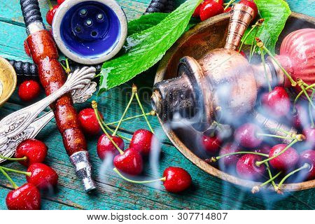 Kalian With Tobacco Taste Of Cherry
