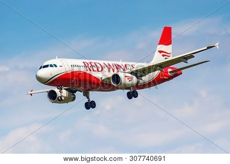 Moscow, Russia - June 21, 2019: Aircraft Airbus A320-232 Vp-bwy Of Red Wings Airline Landing At Domo