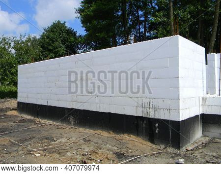 Building A Modern Energy Efficient House, The Foundation And The Walls, From Waterproofing Icf Block