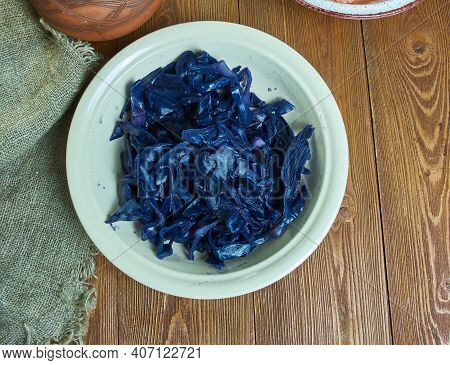 Czerwona Kapusta Zasmazana - Polish Sweet-sour Red Cabbage