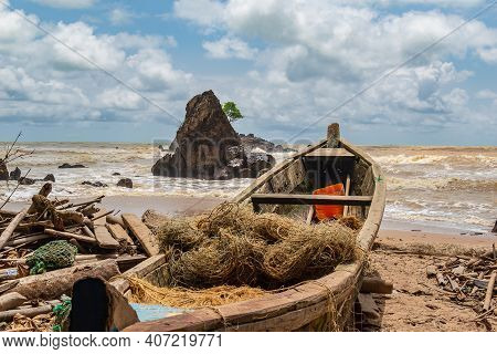 Fishing Boat In A Beautiful Resort In Ghana Axim West Africa. An Old Fishing Village That Largely Co