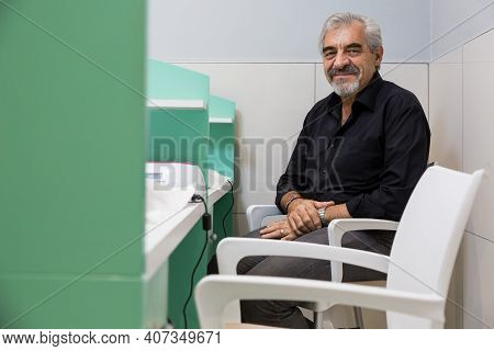 Serial Entrepreneur Ian Fuhr Inside One Of His Beauty Salon Stores