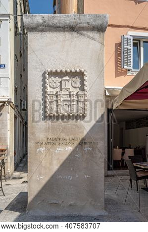 Split, Croatia - Aug 14, 2020: Coat Of Arm Stone Written In Latin Happy Is The Palace Of Split So Lo