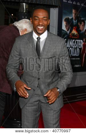 LOS ANGELES - 7 Ocak: Graumans Çinli inci 'Gangster Squad' galasında Anthony Mackie gelir