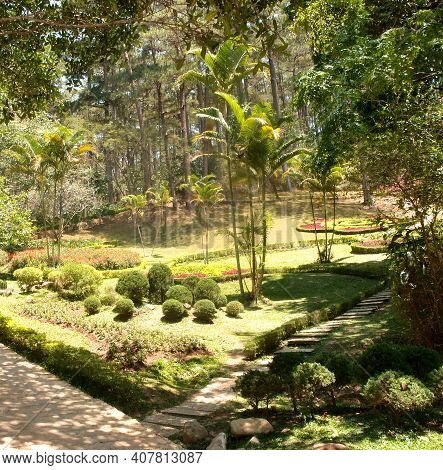 The City Of Dalat Is A Beautiful Park In Pren