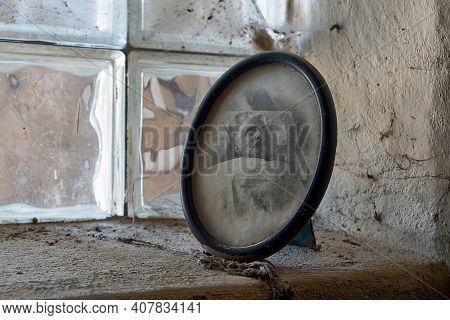 November 2020, Italy. Post Mortem Photography In An Abandoned House In Northern Italy. Urbex In Ital