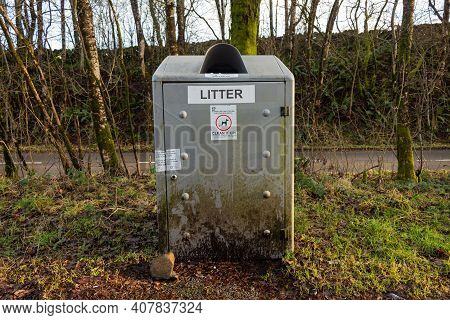Loch Ken, Scotland - December 21st 2020: Litter Bin In Parking Area Beside The Road In Dumfries And 