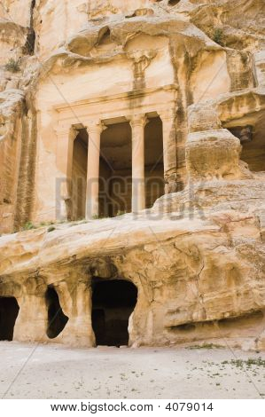 Руины Петры и гор в Иордании