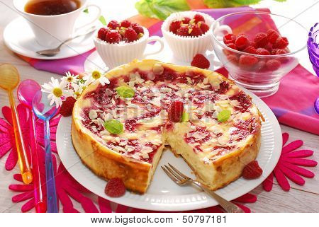 Cheesecake With Raspberries And Almonds