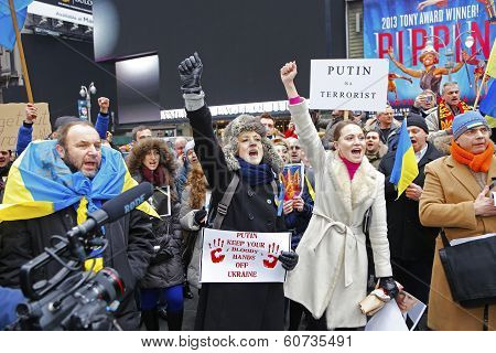 Singing with upraised fists