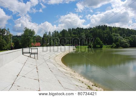 Dam in Myczkowce