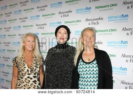 0LOS ANGELES - MAY 14:  Clea Newman, Susan Newman, Nell Newman at the SeriousFun Children's Network 2015 LA Gala at the Dolby Theater on May 14, 2015 in Los Angeles, CA