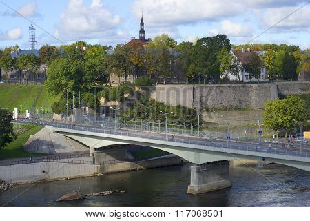 The border bridge between Russia and Estonia
