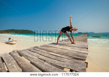 Summer yoga session in beautiful tropical island