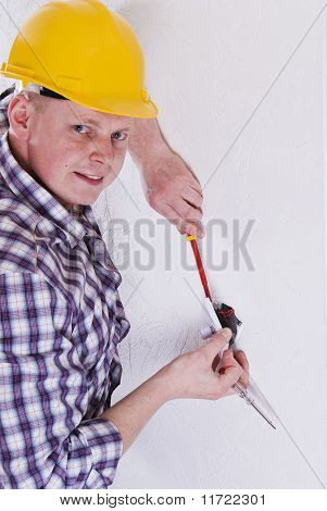 Elektrikář montáž světelný spínač