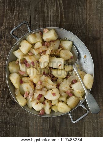 Rustic German Pan Fried Potato Bratkartoffeln