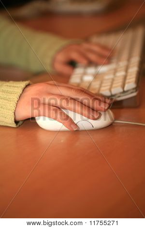 Klávesnice