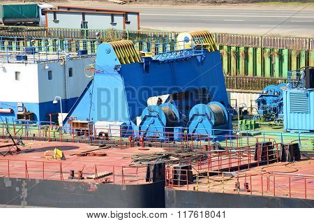 Cable winch of  floating crane
