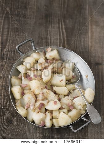 Rustic German Pan Fried Potato Bratkartoffeln