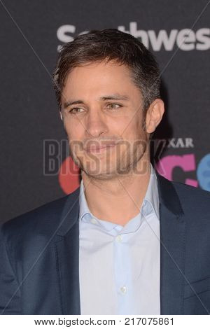 LOS ANGELES - NOV 8:  Gael Garcia Bernal at the 
