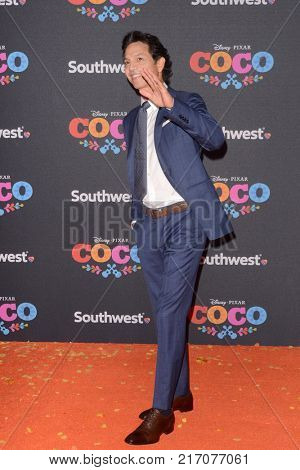 LOS ANGELES - NOV 8:  Benjamin Bratt at the 