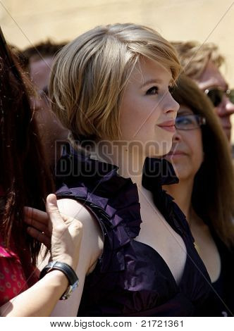 LOS ANGELES - JUN 22: Sofia Vassilieva im Rahmen einer Zeremonie als Cameron Diaz erhält einen Stern auf der Hollywoo