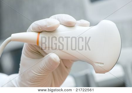 Dispositivo medico ad ultrasuoni per la diagnostica