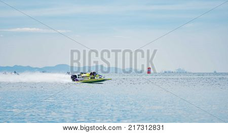 Chonburi, Thailand-november 26, 2017 : F3 Boat With Beautiful Sky And Sea In Bangsaen Power Boat 201