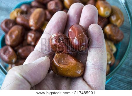 Elaeagnus fruit, ripe fruit natural Elaeagnus, Elaeagnus fruit of the medicinal fruit, ripe fruit Elaeagnus natural, healing ...