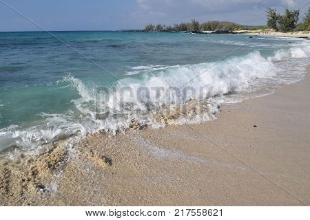 high tide at Makalawena beach, Kailua-Kona, Big Island, Hawaii