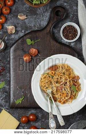 Spaghetti With Shrimps And Tomato Sauce