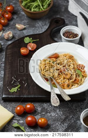 Spaghetti With Shrimps And Tomato Sauce