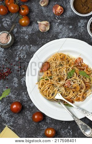 Spaghetti With Shrimps And Tomato Sauce