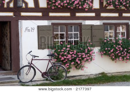 แบบบ้านและจักรยาน