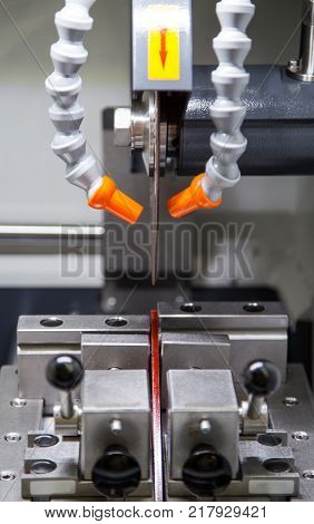 CNC griding cutting machine with coolant nozzle